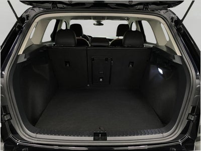 2025 Volkswagen Taos SE 4MOTION