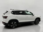 2025 Volkswagen Taos SE 4MOTION