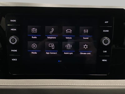 2025 Volkswagen Taos SE 4MOTION