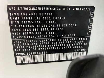 2025 Volkswagen Taos SE 4MOTION