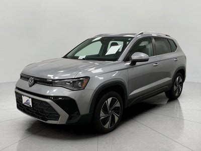 2025 Volkswagen Taos SE 4MOTION