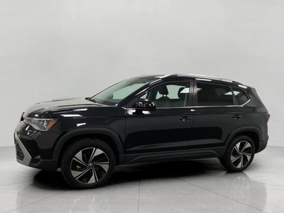 2025 Volkswagen Taos SE 4MOTION