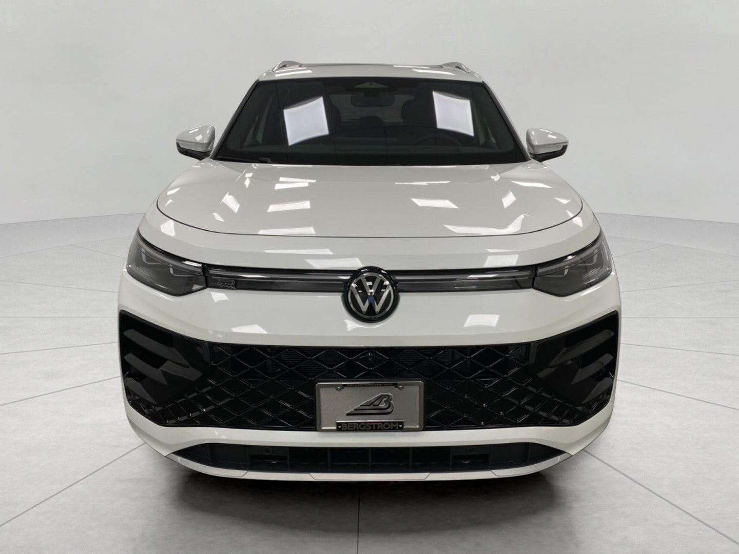 2026 Volkswagen Tiguan SEL R-Line Turbo 4MOTION