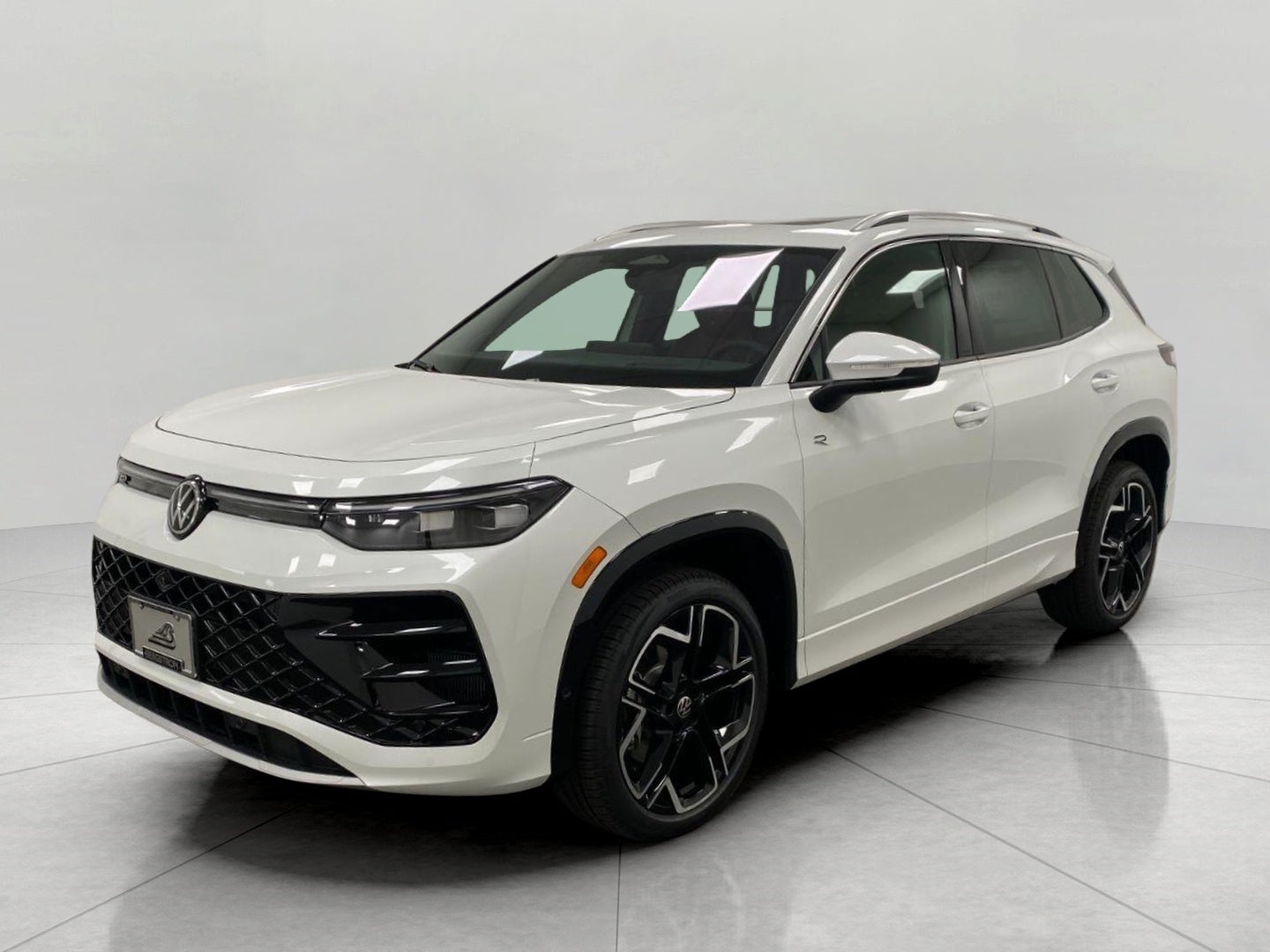 2026 Volkswagen Tiguan SEL R-Line Turbo 4MOTION