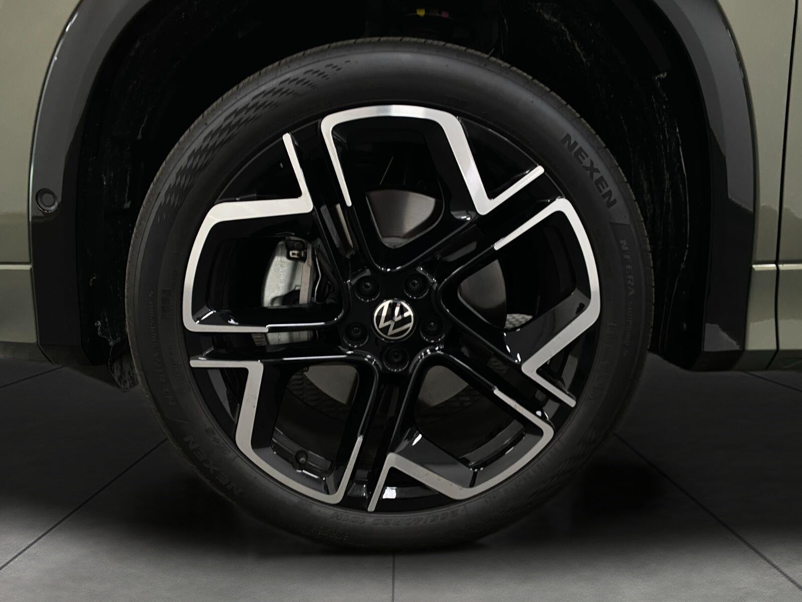 2026 Volkswagen Tiguan SEL R-Line Turbo 4MOTION