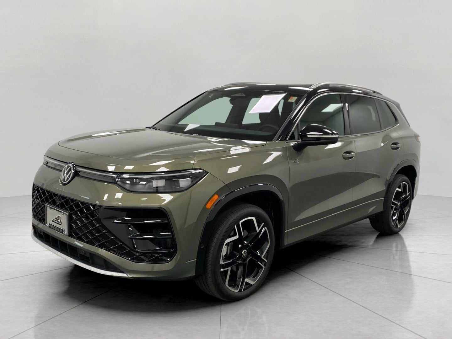 2026 Volkswagen Tiguan SEL R-Line Turbo 4MOTION