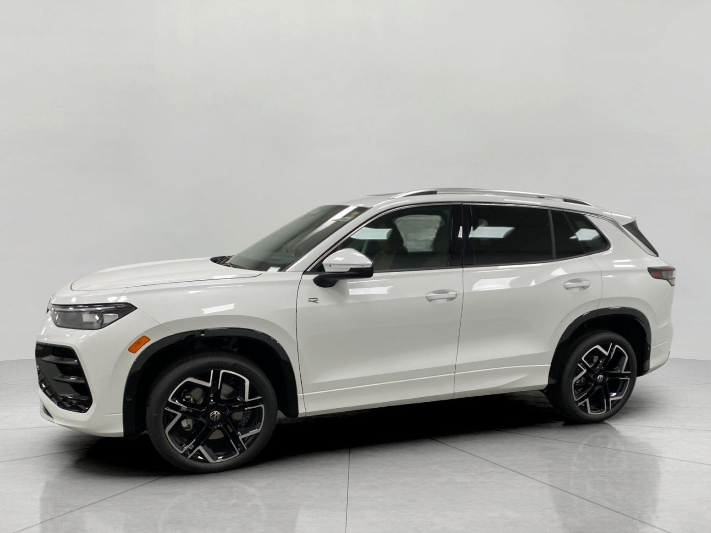 2026 Volkswagen Tiguan SEL R-Line Turbo 4MOTION