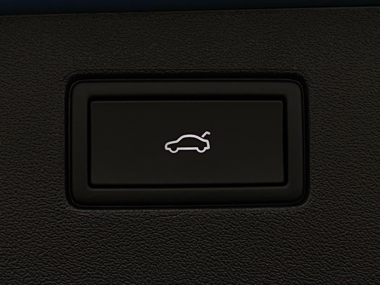 2026 Volkswagen Tiguan 2.0T SEL R-Line Turbo 4MOTION