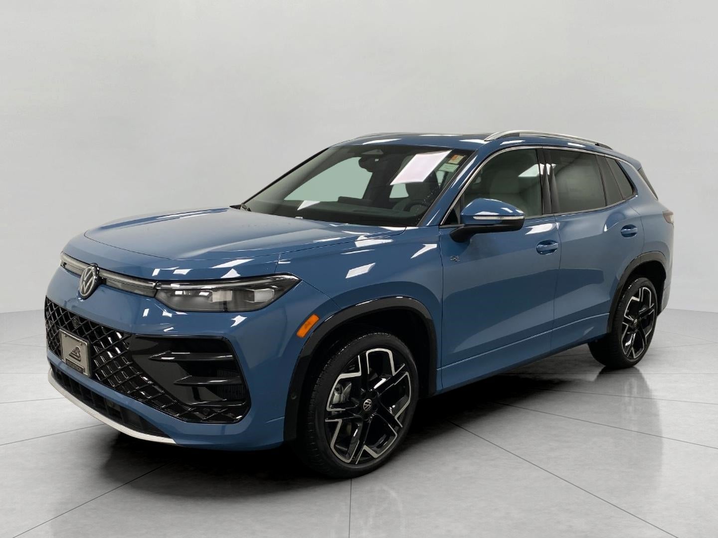 2026 Volkswagen Tiguan 2.0T SEL R-Line Turbo 4MOTION