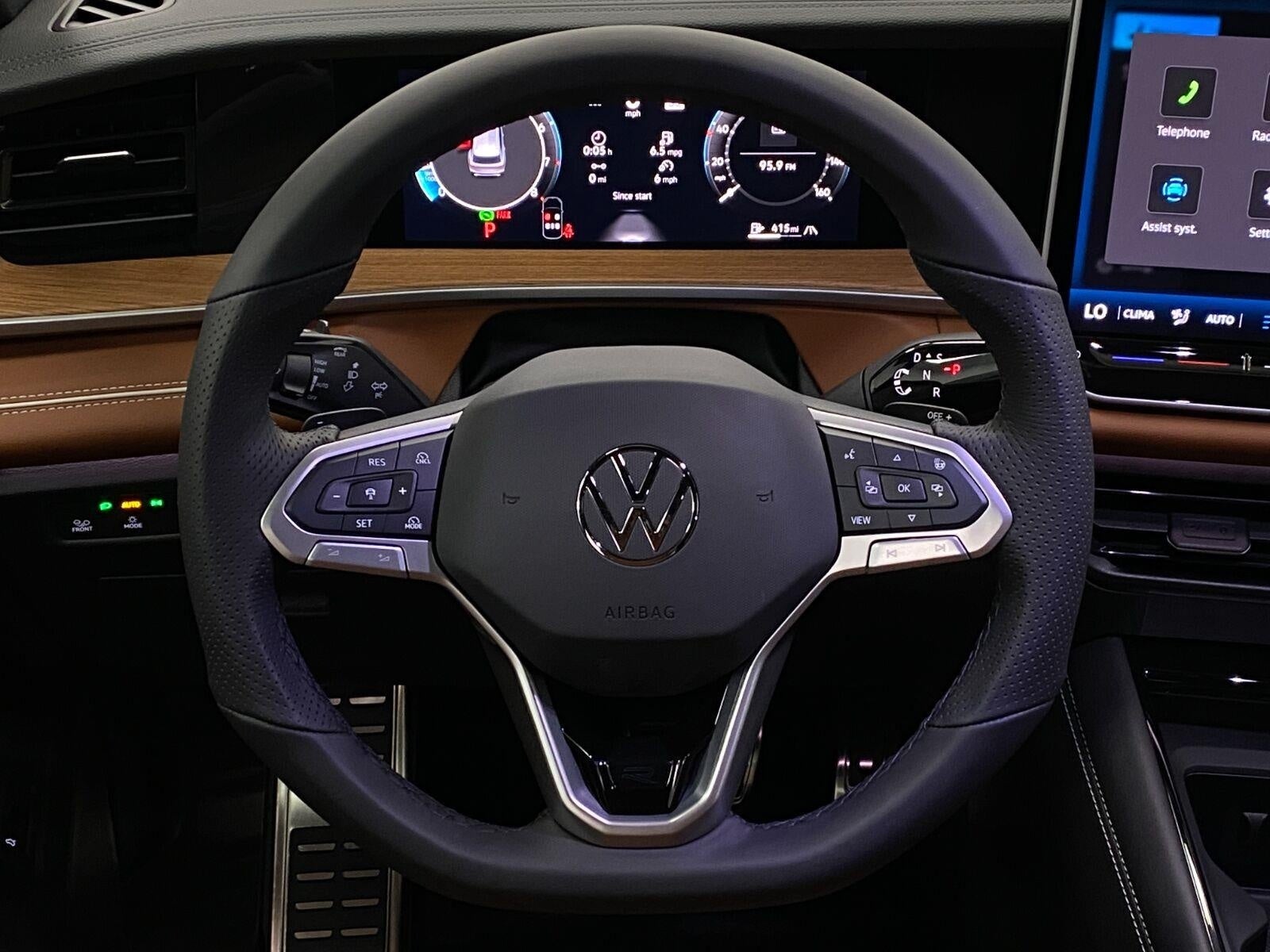 2026 Volkswagen Tiguan SEL R-Line Turbo 4MOTION