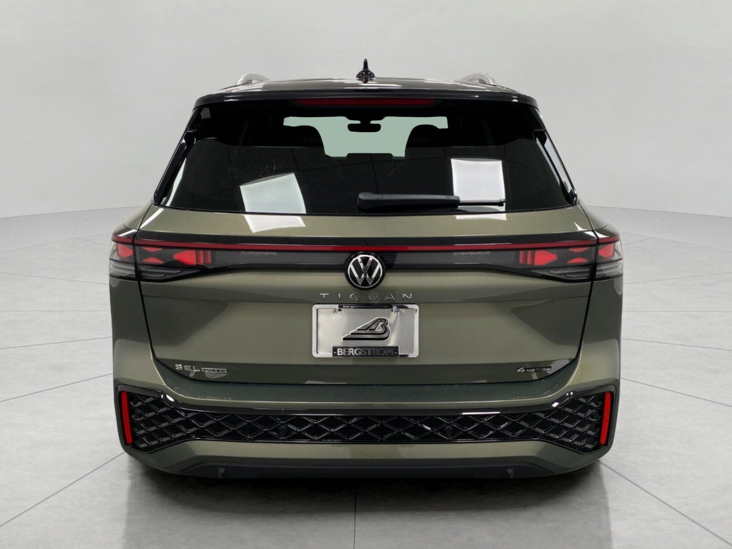 2026 Volkswagen Tiguan SEL R-Line Turbo 4MOTION