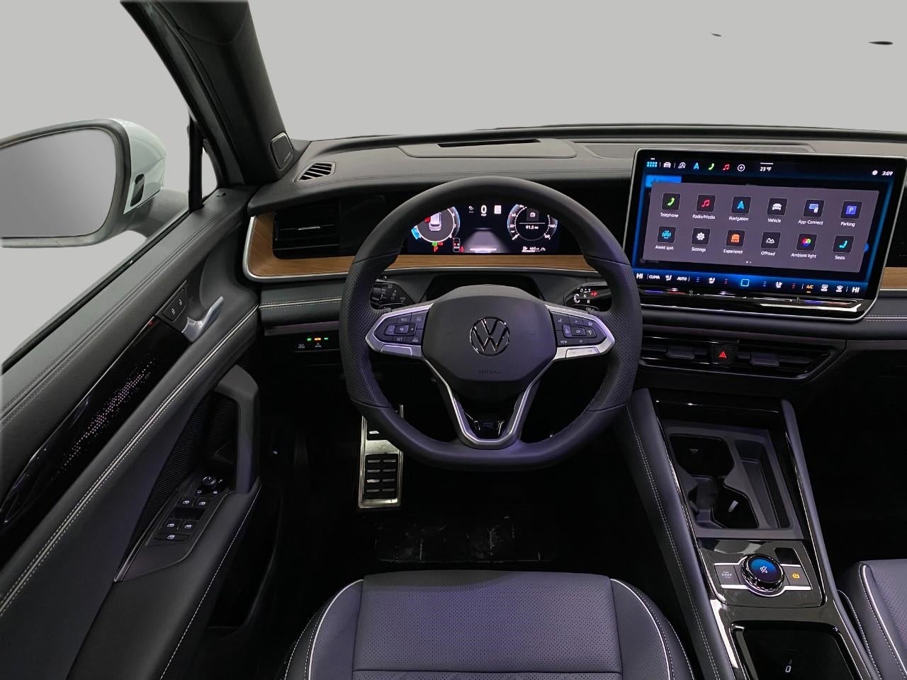 2026 Volkswagen Tiguan 2.0T SEL R-Line Turbo 4MOTION