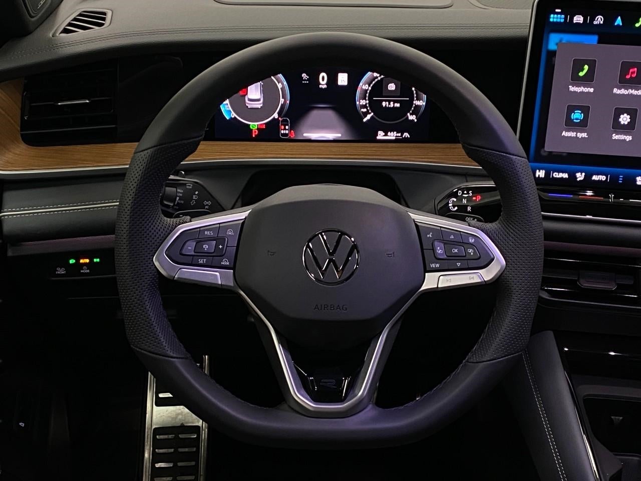 2026 Volkswagen Tiguan 2.0T SEL R-Line Turbo 4MOTION