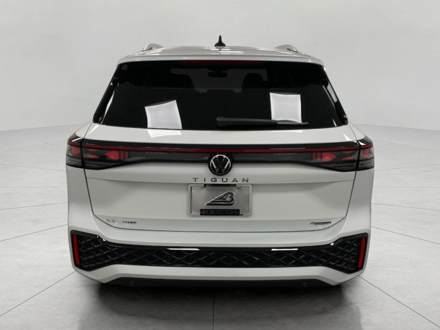 2026 Volkswagen Tiguan 2.0T SEL R-Line Turbo 4MOTION