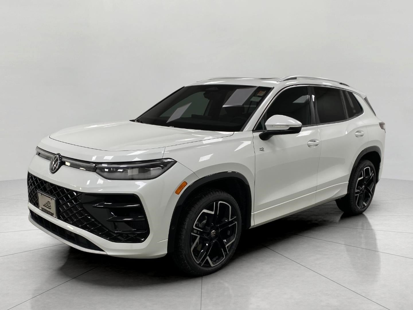 2026 Volkswagen Tiguan 2.0T SEL R-Line Turbo 4MOTION