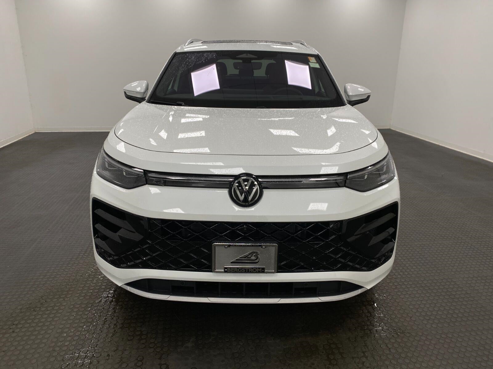 2026 Volkswagen Tiguan SEL R-Line Turbo 4MOTION