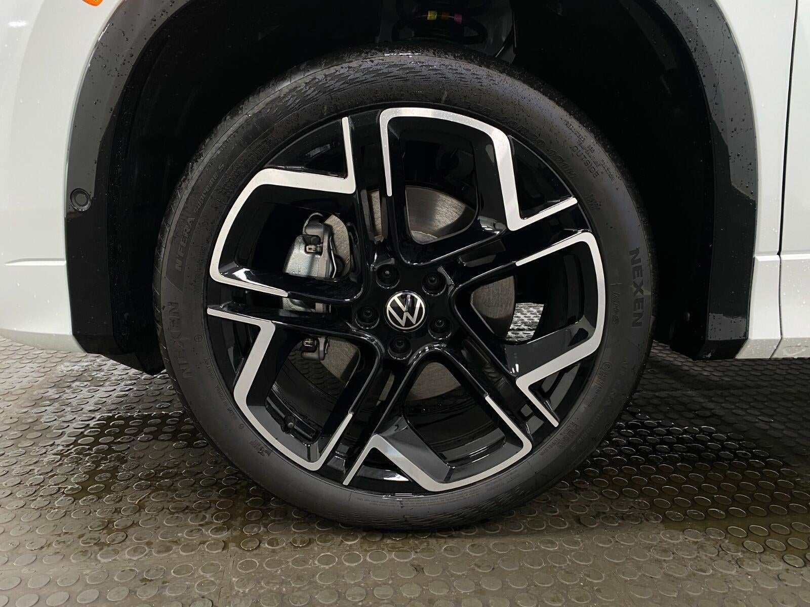 2026 Volkswagen Tiguan SEL R-Line Turbo 4MOTION