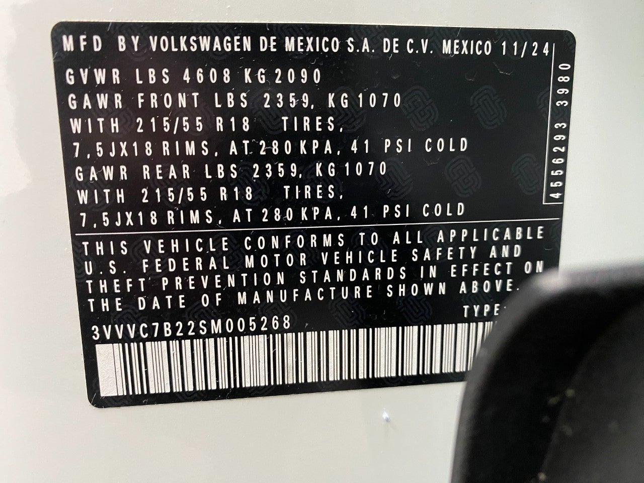 2025 Volkswagen Taos SE 4MOTION