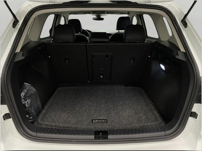 2025 Volkswagen Taos SE 4MOTION