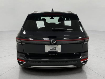 2025 Volkswagen Taos SE 4MOTION
