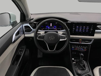 2026 Volkswagen Taos SE 4MOTION