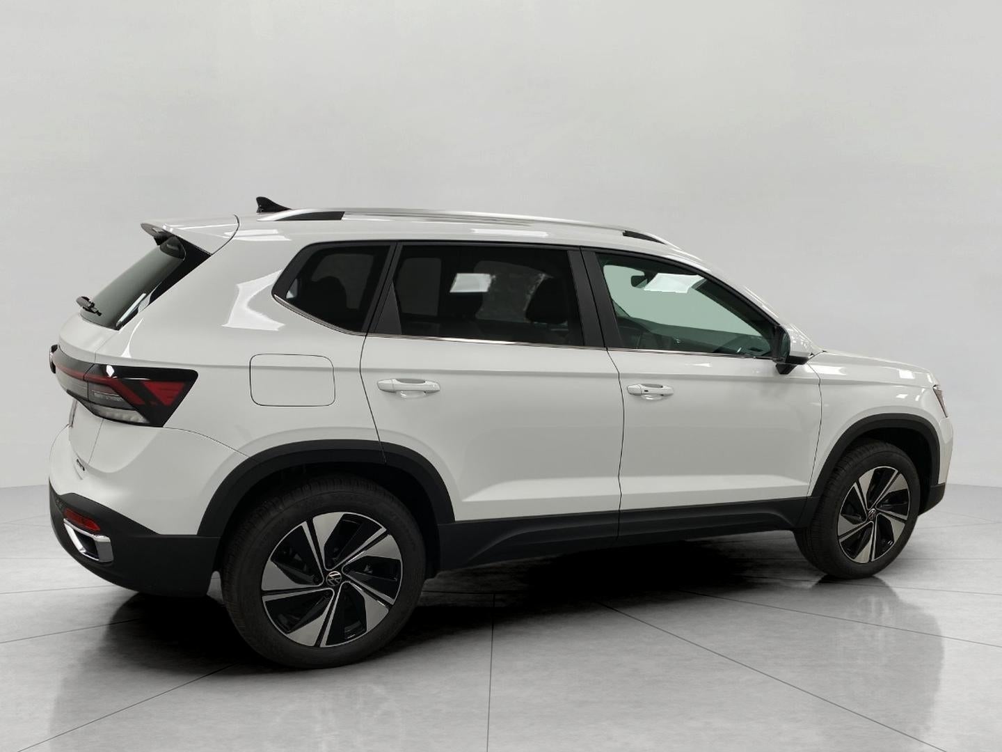 2026 Volkswagen Taos SE 4MOTION