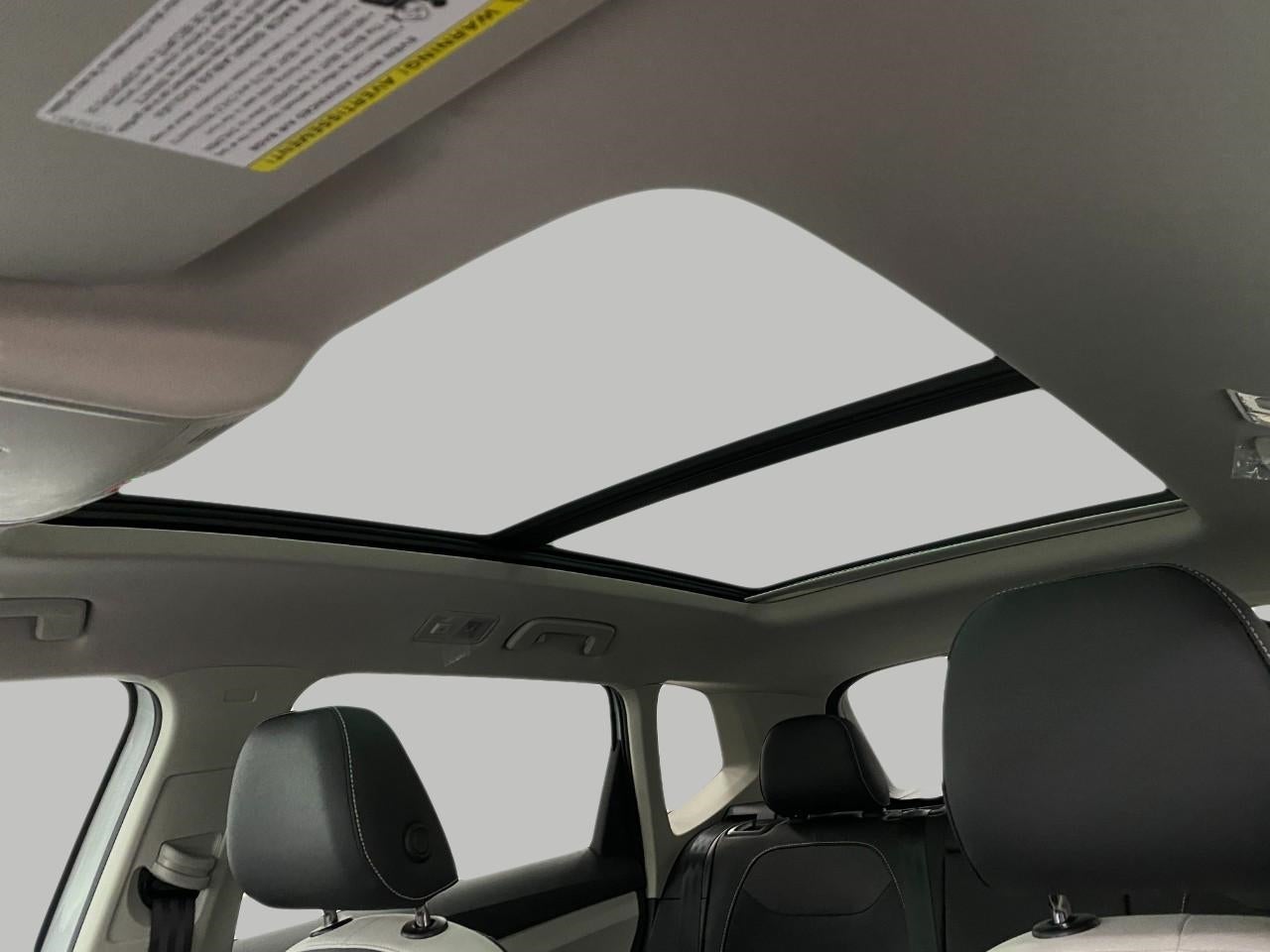 2026 Volkswagen Taos SE 4MOTION