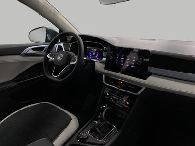 2026 Volkswagen Taos SE 4MOTION