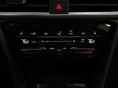 2026 Volkswagen Taos SE 4MOTION