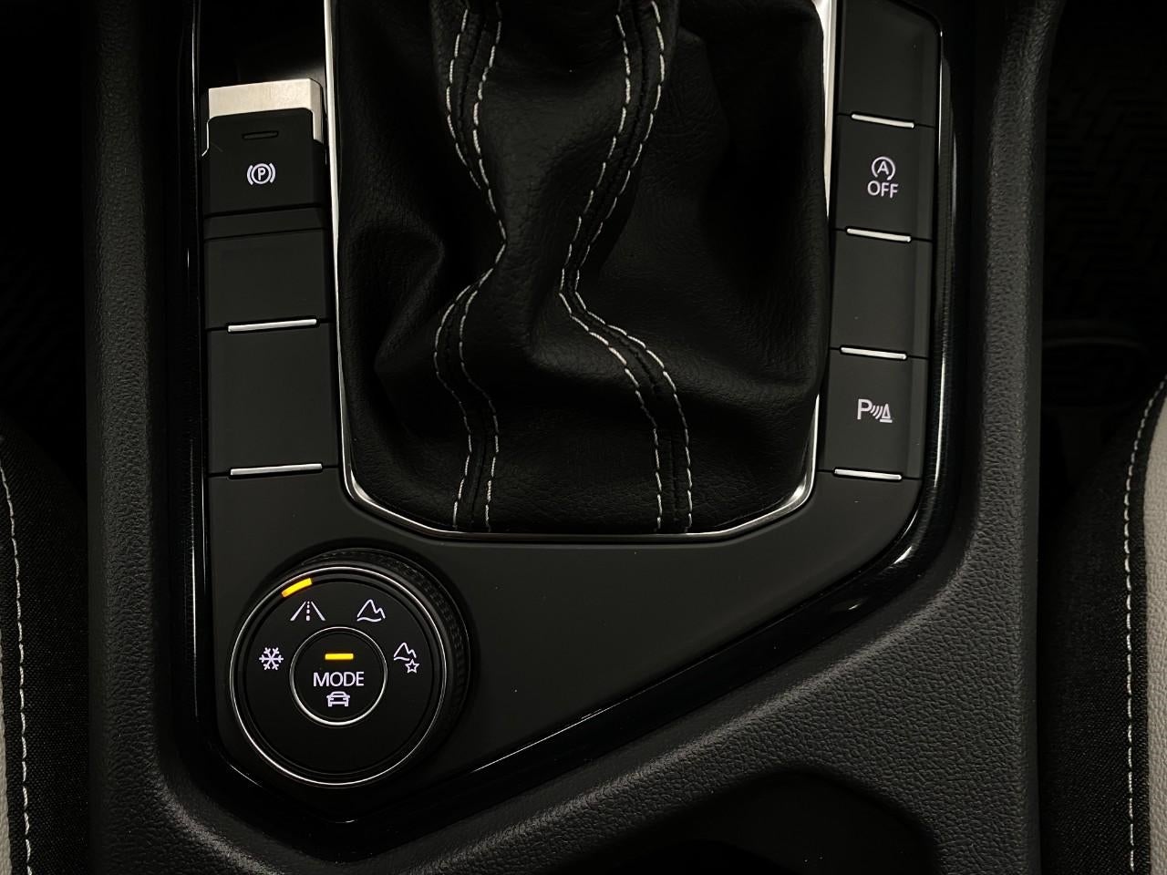 2026 Volkswagen Taos SE 4MOTION