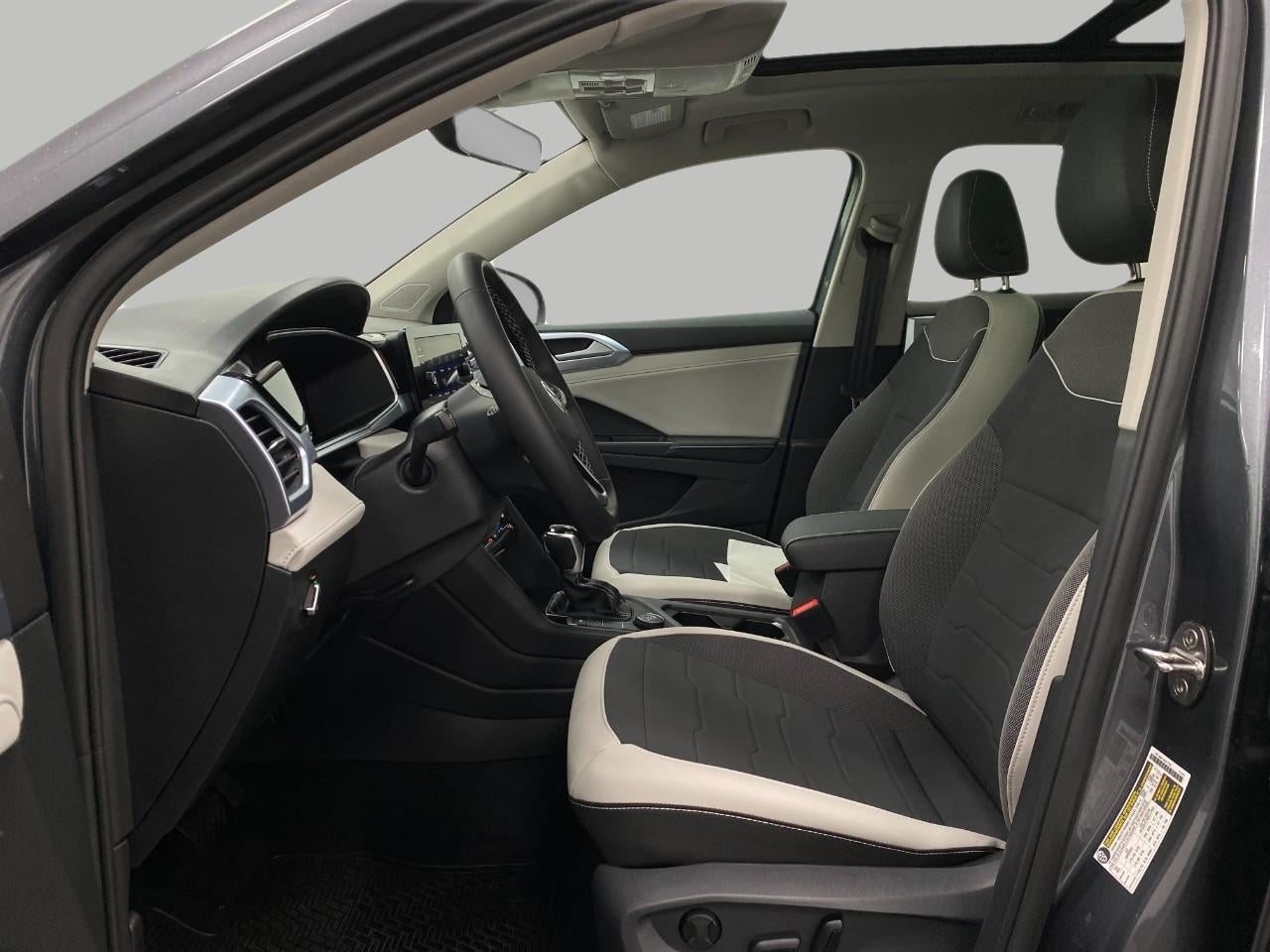 2026 Volkswagen Taos SE 4MOTION