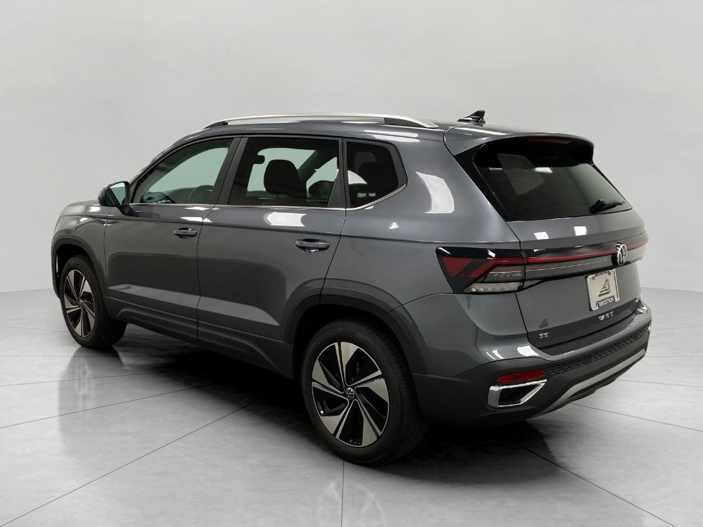 2026 Volkswagen Taos SE 4MOTION