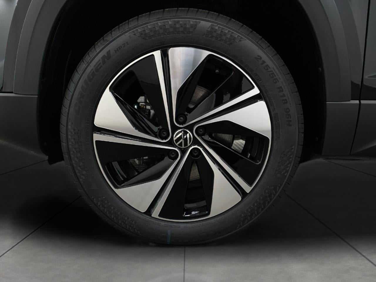 2026 Volkswagen Taos SE 4MOTION