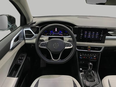 2026 Volkswagen Taos SE 4MOTION