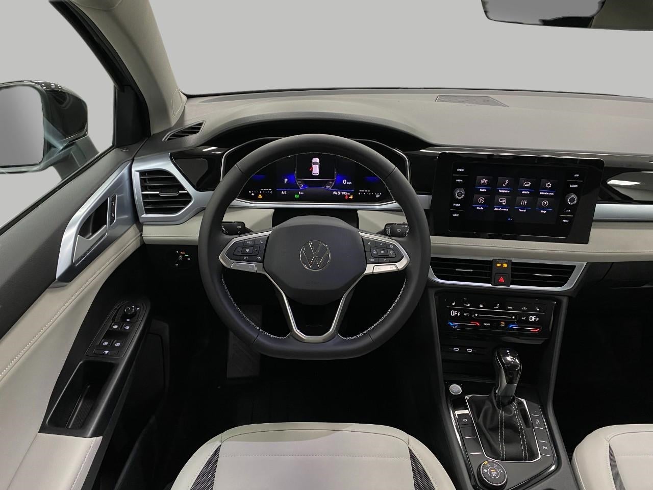 2026 Volkswagen Taos SE 4MOTION