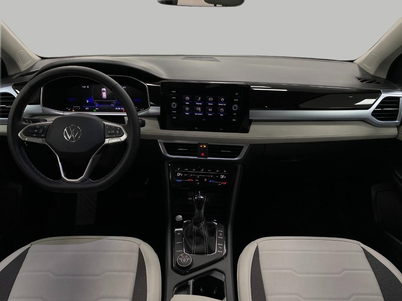 2026 Volkswagen Taos SE 4MOTION
