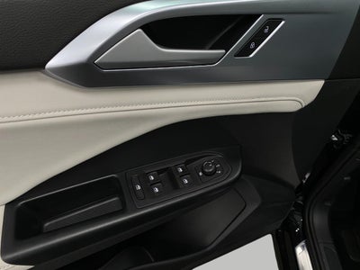 2026 Volkswagen Taos SE 4MOTION