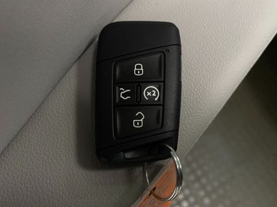 2026 Volkswagen Taos SE 4MOTION