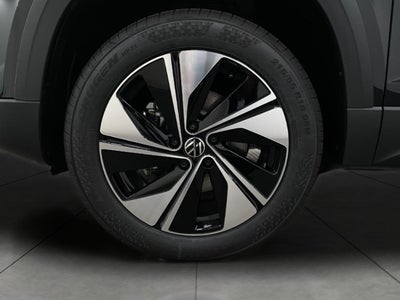 2026 Volkswagen Taos SE 4MOTION
