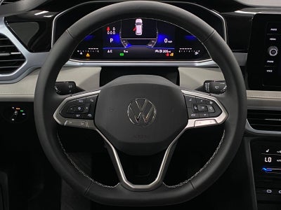 2027 Volkswagen Taos SE 4MOTION