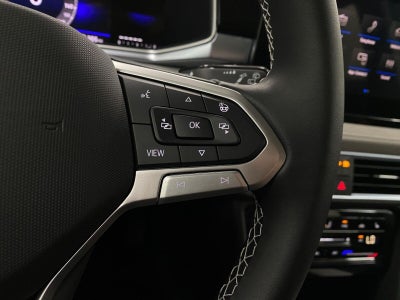 2027 Volkswagen Taos SE 4MOTION