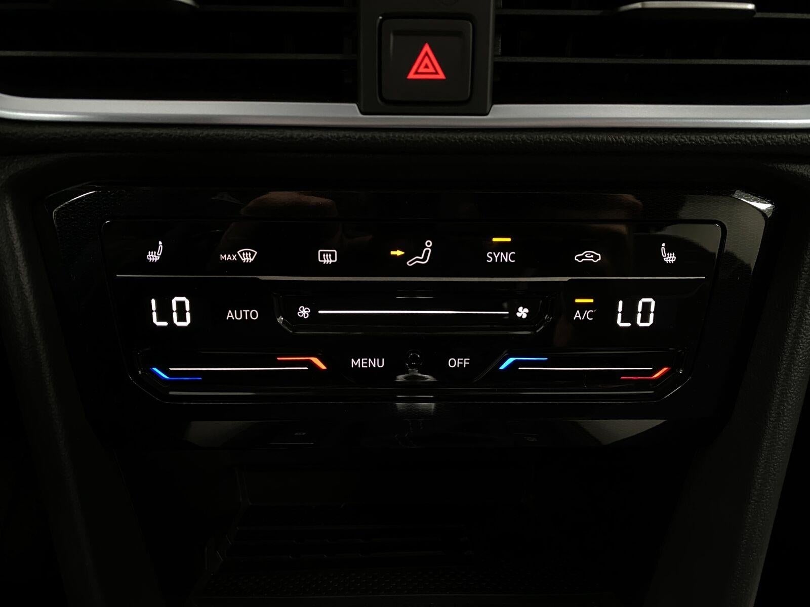2027 Volkswagen Taos SE 4MOTION