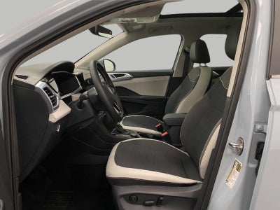 2027 Volkswagen Taos SE 4MOTION