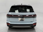 2027 Volkswagen Taos SE 4MOTION