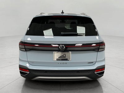 2027 Volkswagen Taos SE 4MOTION