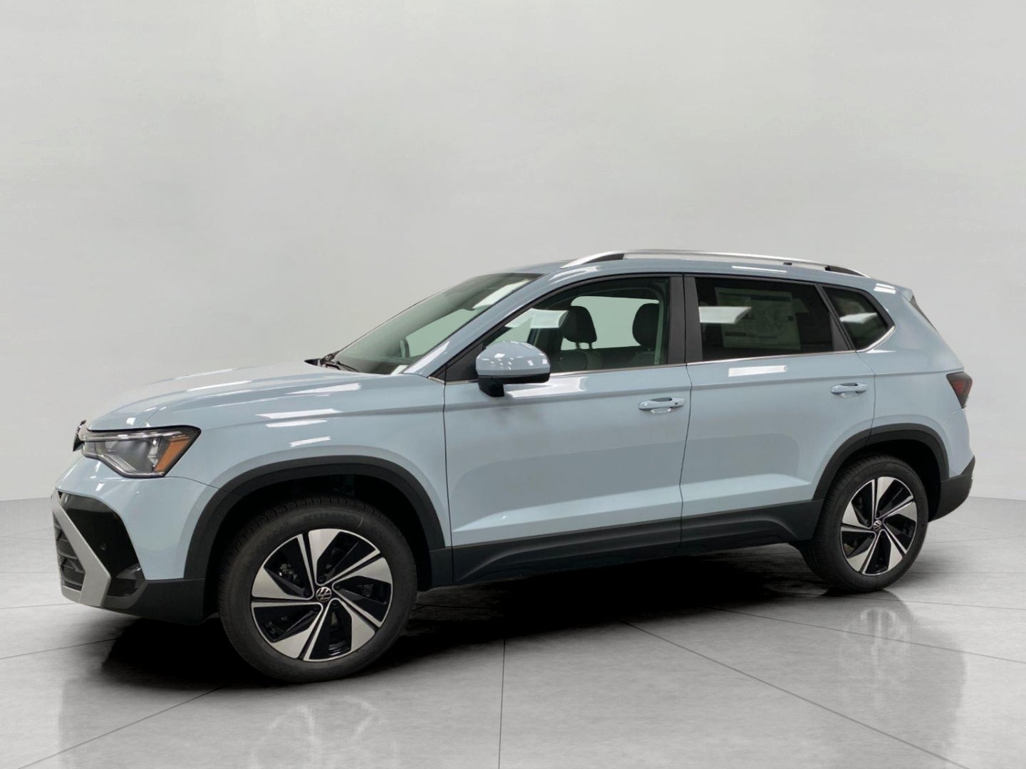 2027 Volkswagen Taos SE 4MOTION