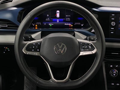 2024 Volkswagen Taos SE 4MOTION