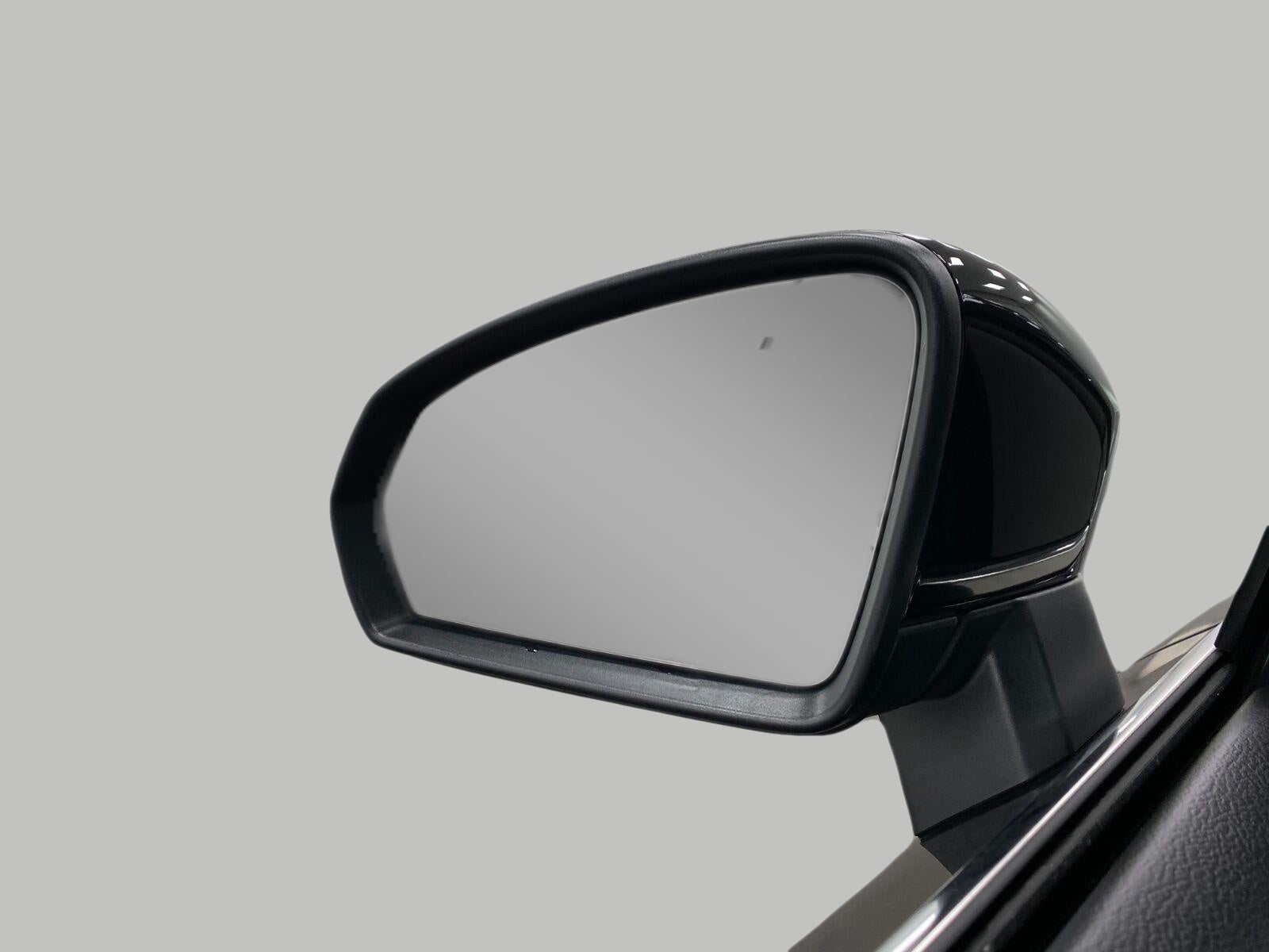2024 Volkswagen Taos SE 4MOTION