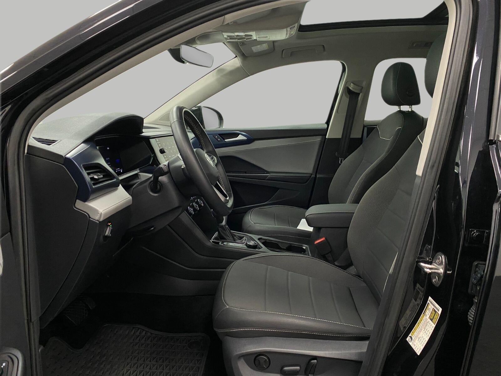 2024 Volkswagen Taos SE 4MOTION