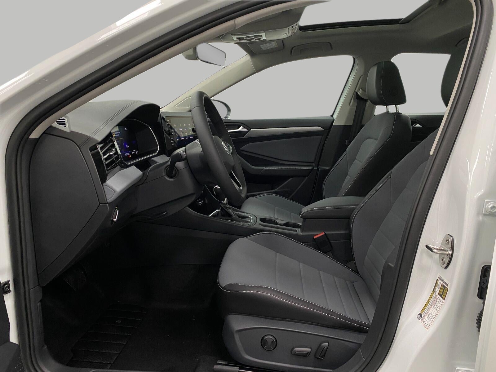 2026 Volkswagen Jetta SE Auto
